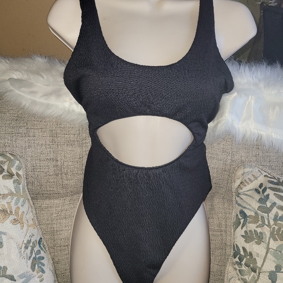 💟Pretty Little things swimsuits - Picture 8 of 8